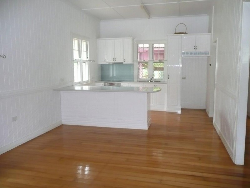 130 Holberton Street, Newtown QLD 4350