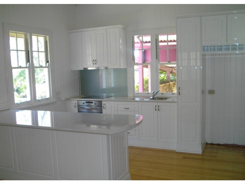 130 Holberton Street, Newtown QLD 4350