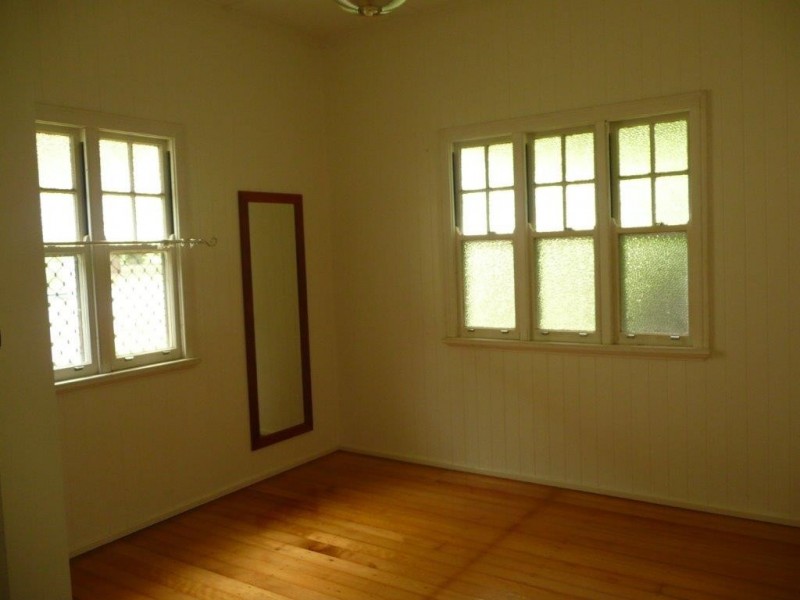 130 Holberton Street, Newtown QLD 4350