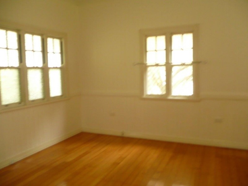 130 Holberton Street, Newtown QLD 4350