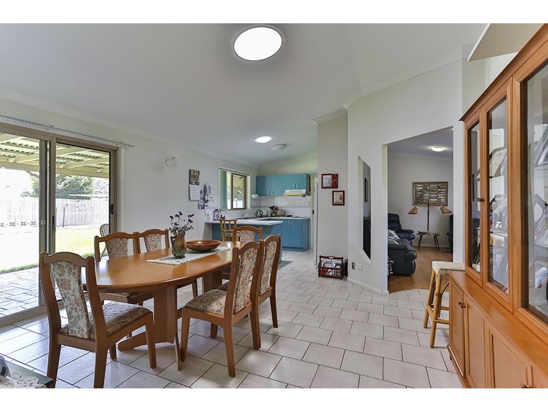 10 Alroe Court, Kearneys Spring QLD 4350