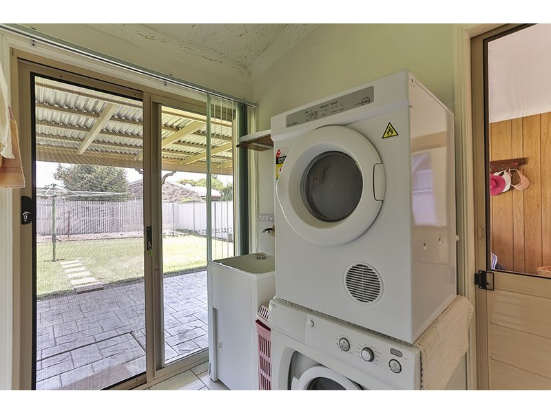 10 Alroe Court, Kearneys Spring QLD 4350