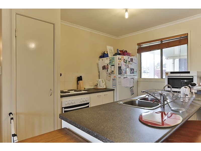41 John Street, Cambooya QLD 4358