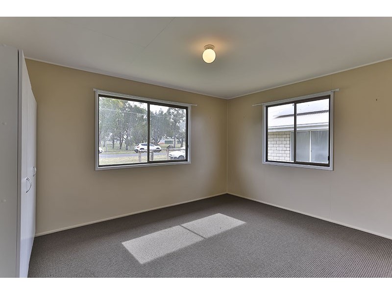 20 Lucy Street, Cambooya QLD 4358