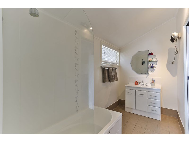 79 Ruthven Street, Harlaxton QLD 4350