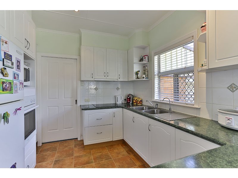 3 McLeish Street, Harristown QLD 4350