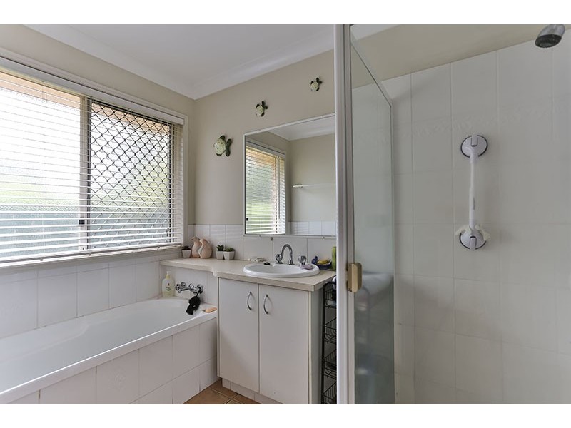 20 Weis Crescent, Middle Ridge QLD 4350