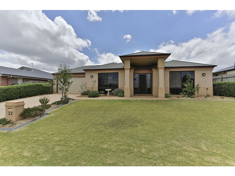 22 Hinchliffe Drive, Kearneys Spring QLD 4350