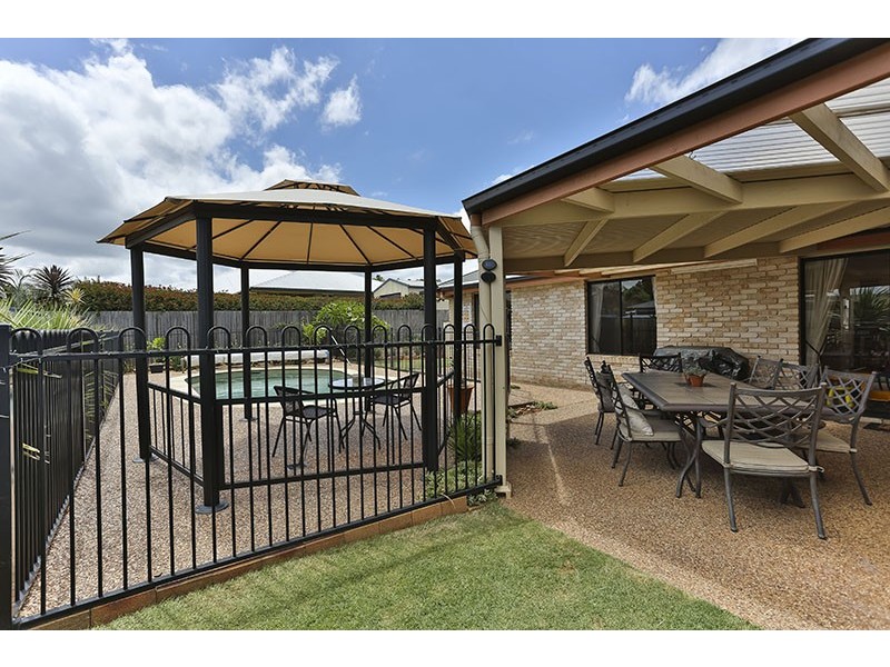 22 Hinchliffe Drive, Kearneys Spring QLD 4350