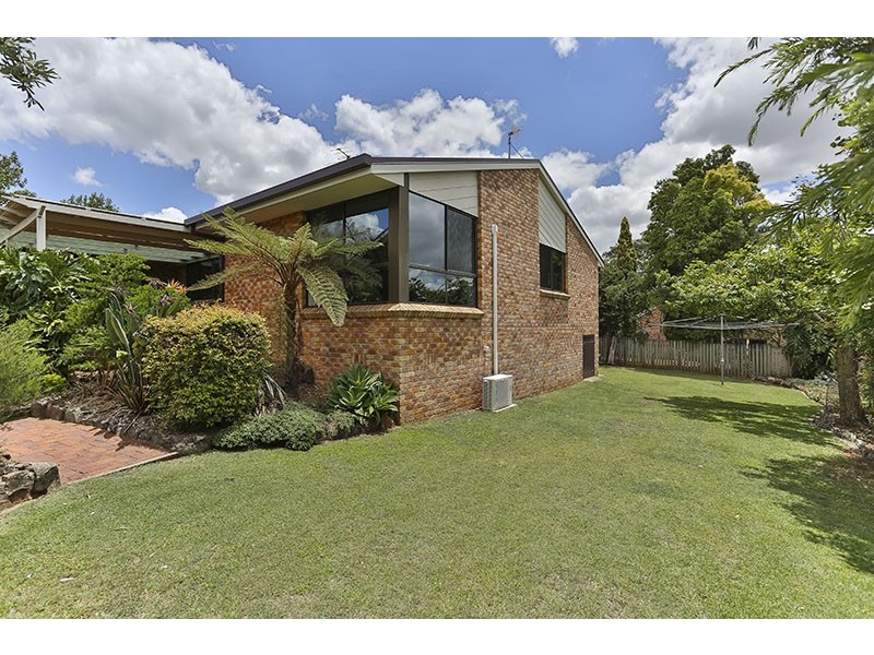 27 Belah Street, Rangeville QLD 4350