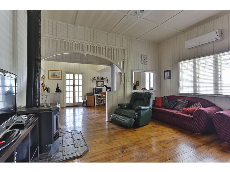 12 Gore Street, Westbrook QLD 4350