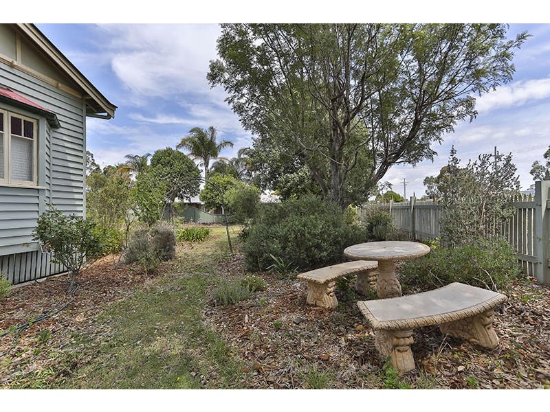 12 Gore Street, Westbrook QLD 4350