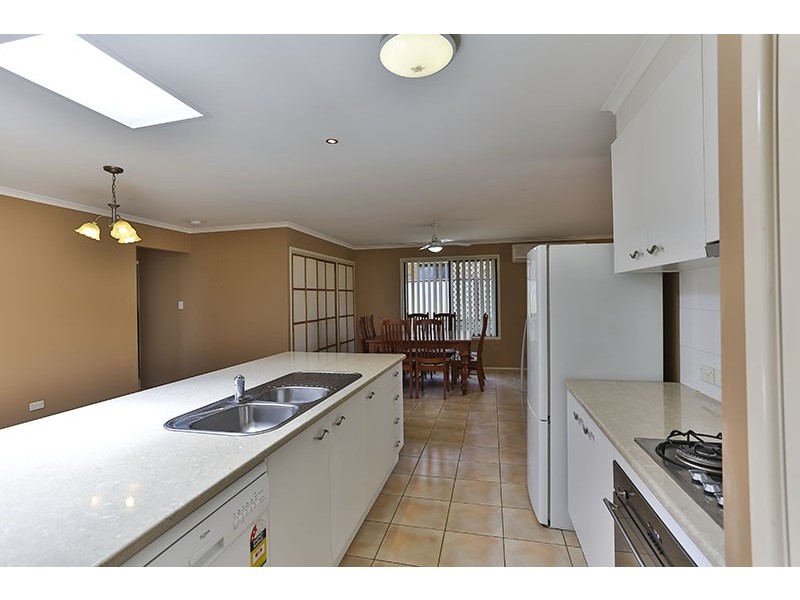 13 Batch Court, Harristown QLD 4350