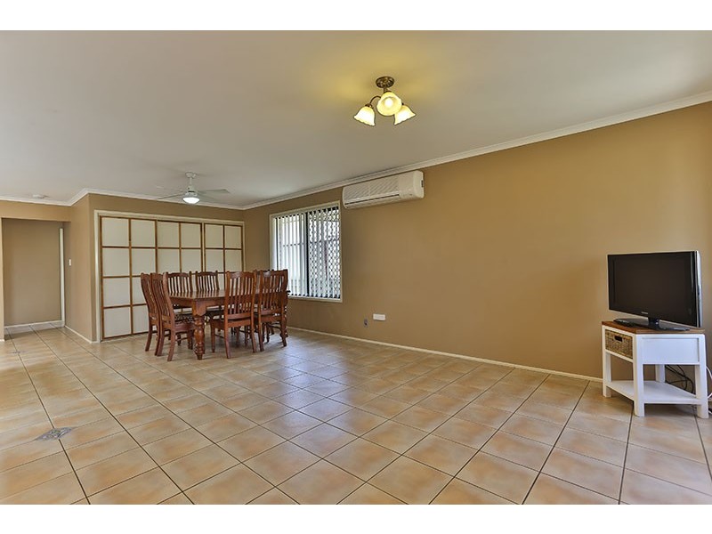 13 Batch Court, Harristown QLD 4350