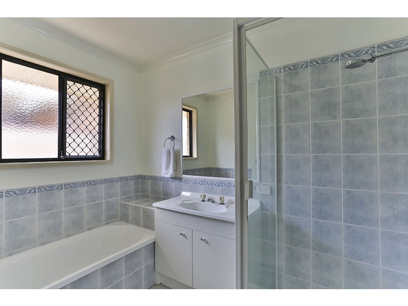 13 Batch Court, Harristown QLD 4350