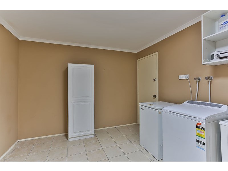 13 Batch Court, Harristown QLD 4350