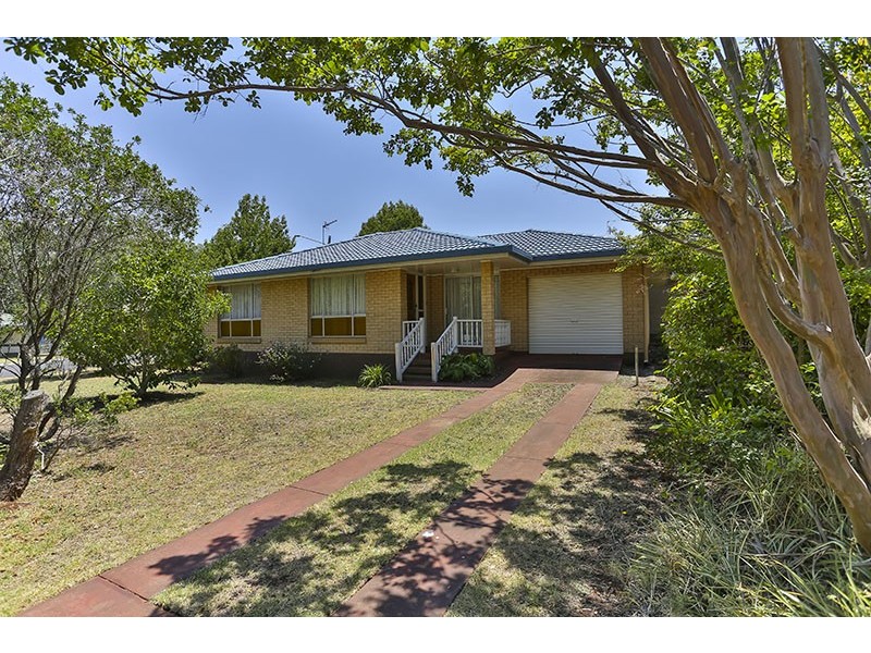 5 Bagot Street, Centenary Heights QLD 4350