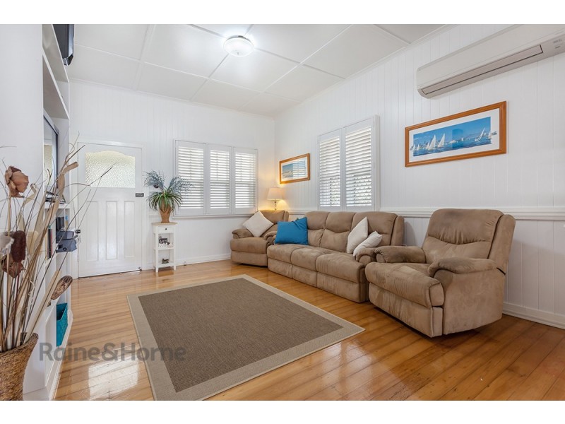 130 Holberton Street, Newtown QLD 4350