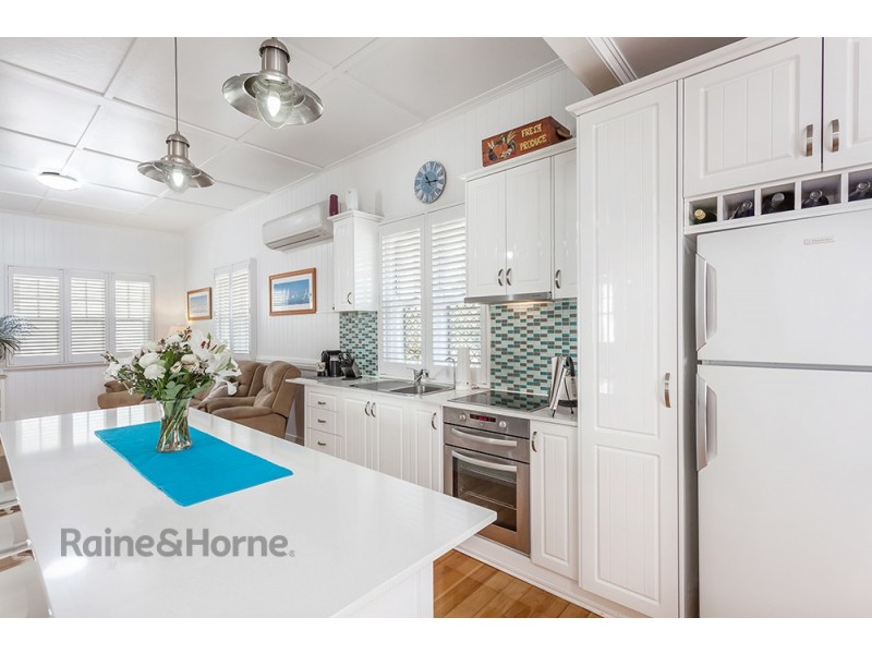 130 Holberton Street, Newtown QLD 4350