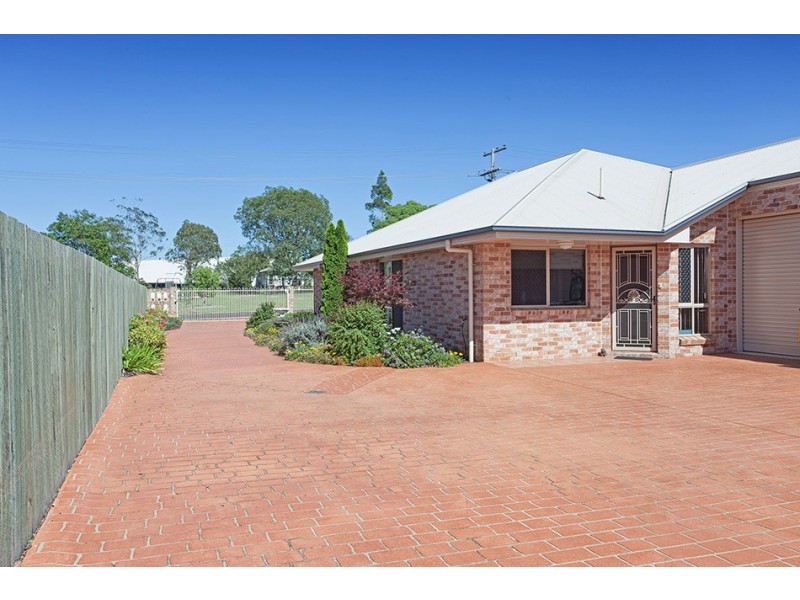 4/58 Tara Street, Wilsonton QLD 4350