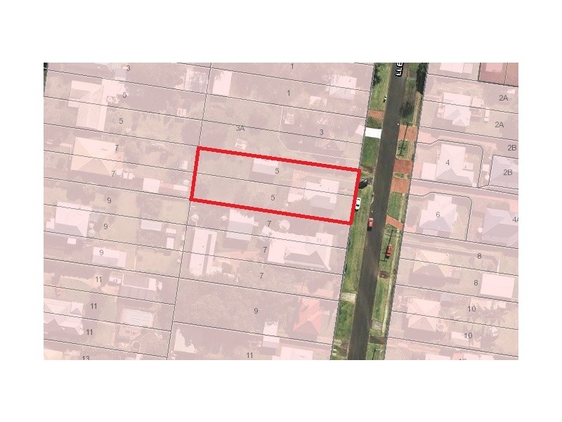 5 Llewellyn Street, Centenary Heights QLD 4350