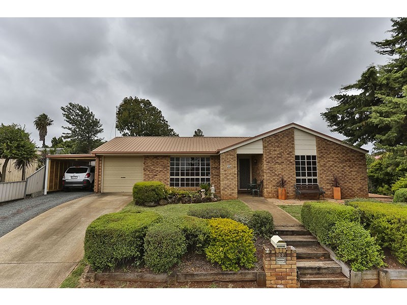 23 Armstrong Street, Wilsonton QLD 4350