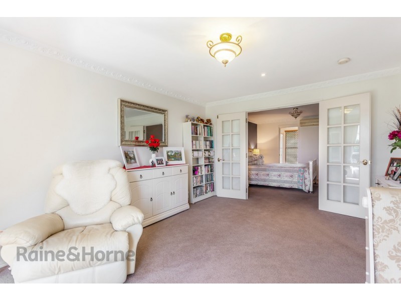 30 Paulene Crescent, Kearneys Spring QLD 4350