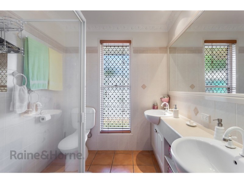 30 Paulene Crescent, Kearneys Spring QLD 4350