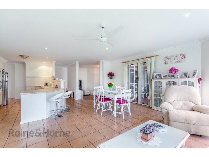 30 Paulene Crescent, Kearneys Spring QLD 4350