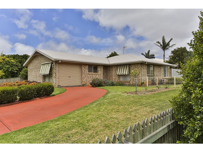 23 Dandelion Drive, Middle Ridge QLD 4350