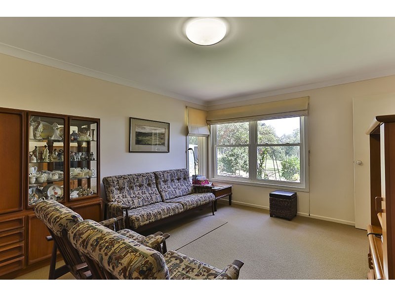 13 Windemere Terrace, Mount Lofty QLD 4350