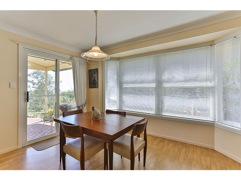 13 Windemere Terrace, Mount Lofty QLD 4350