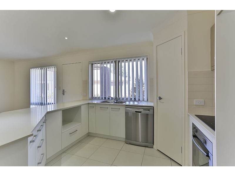 7/98 Main Street, Westbrook QLD 4350