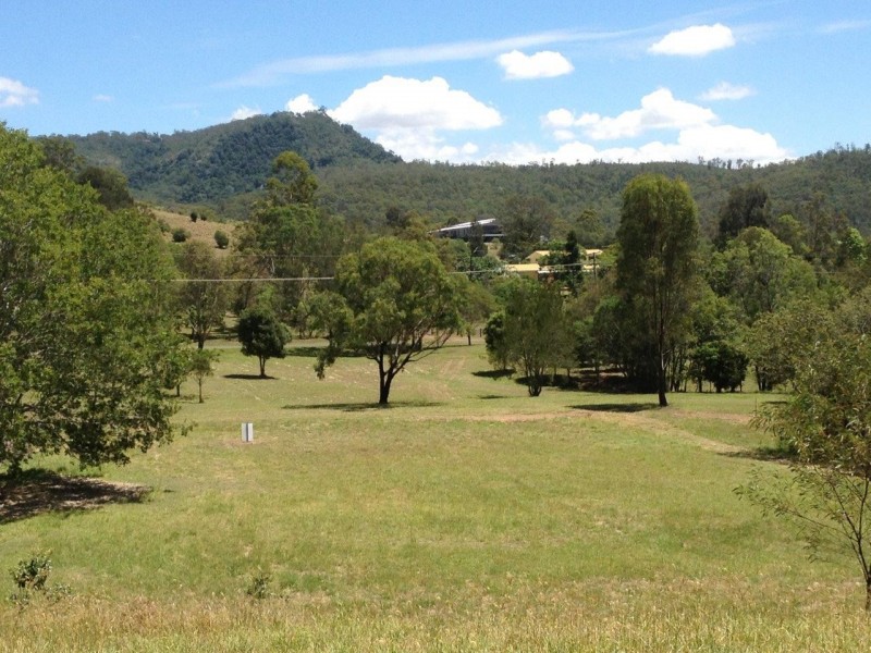 15 Karene Court, Withcott QLD 4352