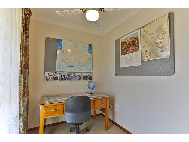 1 Joy-Anne Court, Vale View QLD 4352