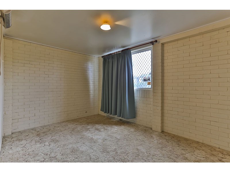 17 Sampson Street, Wilsonton QLD 4350