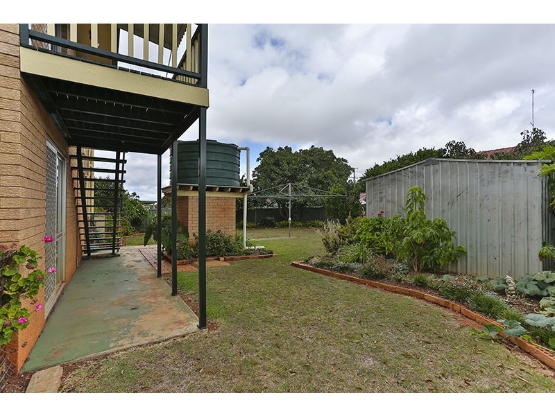 17 Sampson Street, Wilsonton QLD 4350
