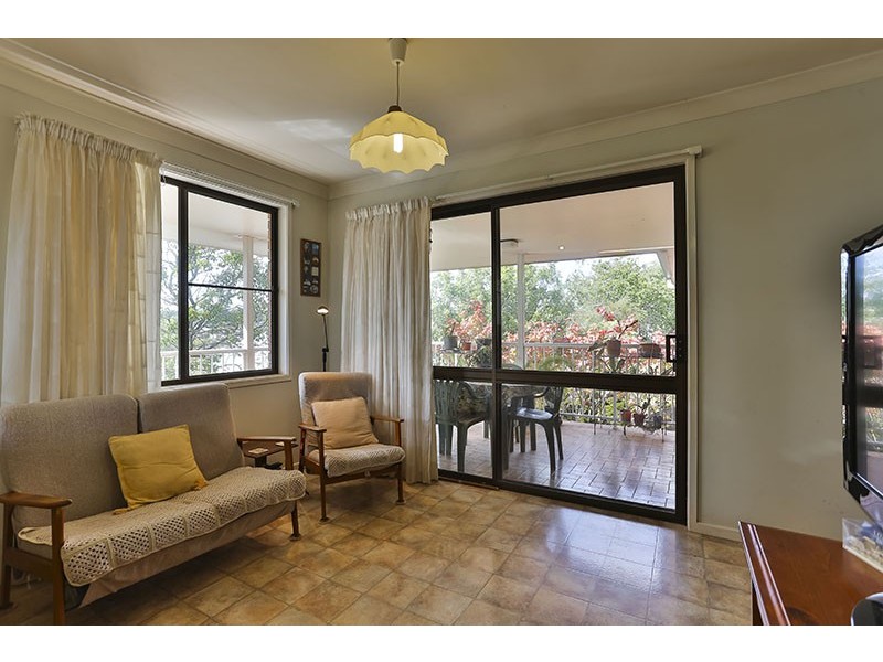 4 Ruth Street, Centenary Heights QLD 4350