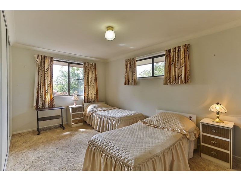 4 Ruth Street, Centenary Heights QLD 4350