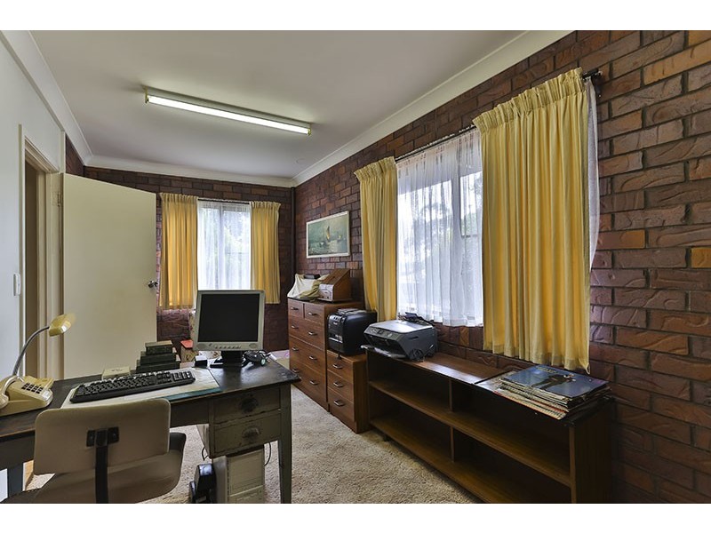4 Ruth Street, Centenary Heights QLD 4350