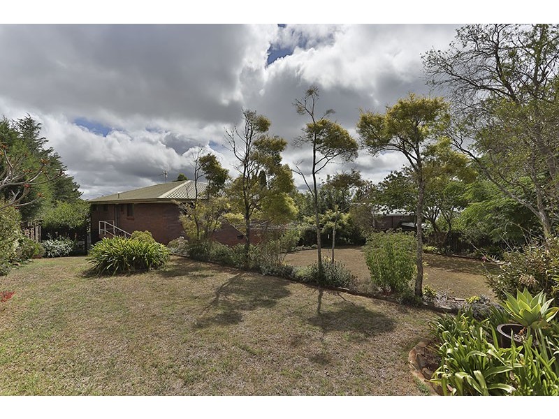 4 Ruth Street, Centenary Heights QLD 4350