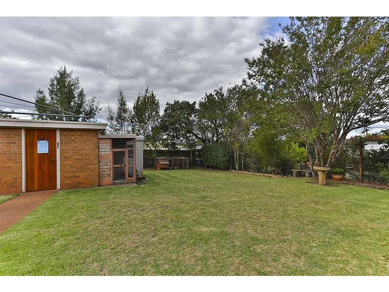 191 Alderley Street, Centenary Heights QLD 4350