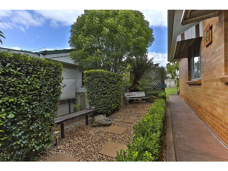 191 Alderley Street, Centenary Heights QLD 4350