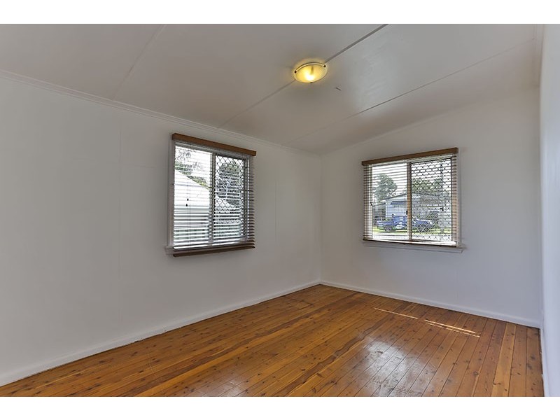 12 Shiel Street, Rangeville QLD 4350