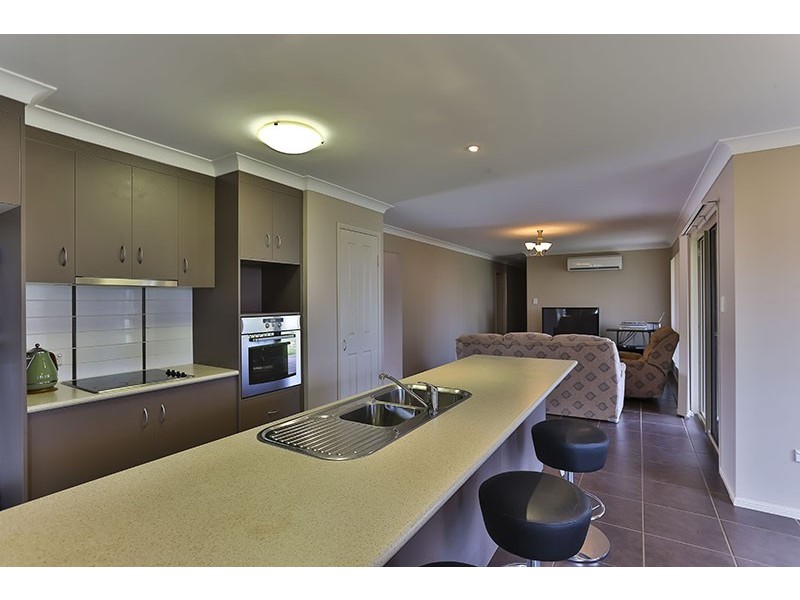 52 Belclaire Drive, Westbrook QLD 4350