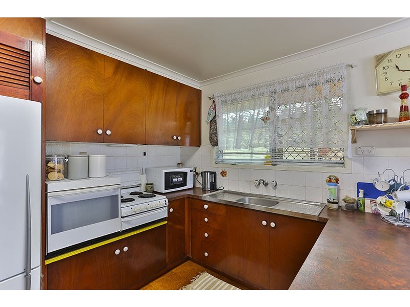 5 Sampson Street, Wilsonton QLD 4350