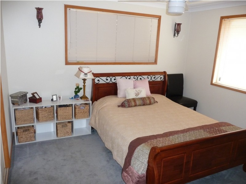 6 Kuhn Street, Kearneys Spring QLD 4350