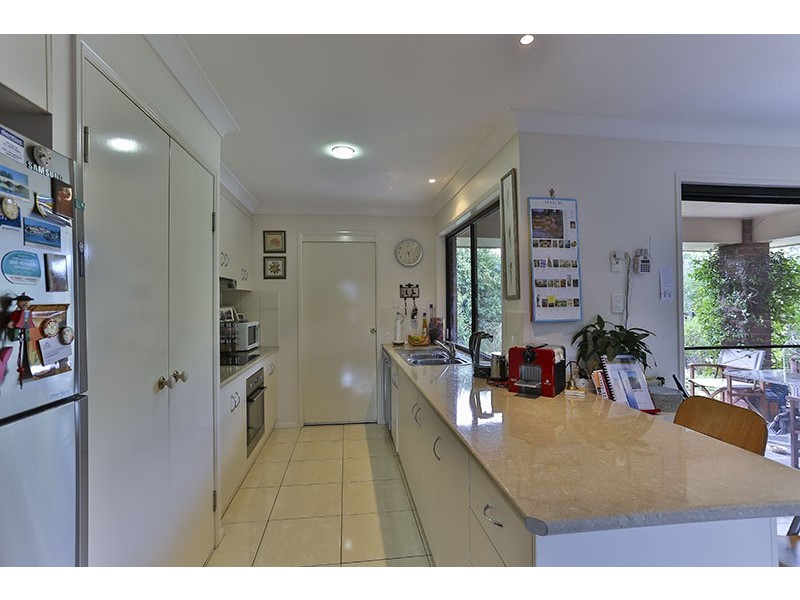 25 Wareena Crescent, Glenvale QLD 4350