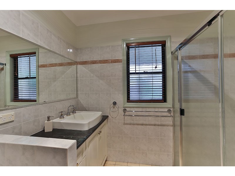 37 Maker Street, Rangeville QLD 4350