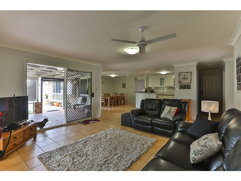 43 Belclaire Drive, Westbrook QLD 4350